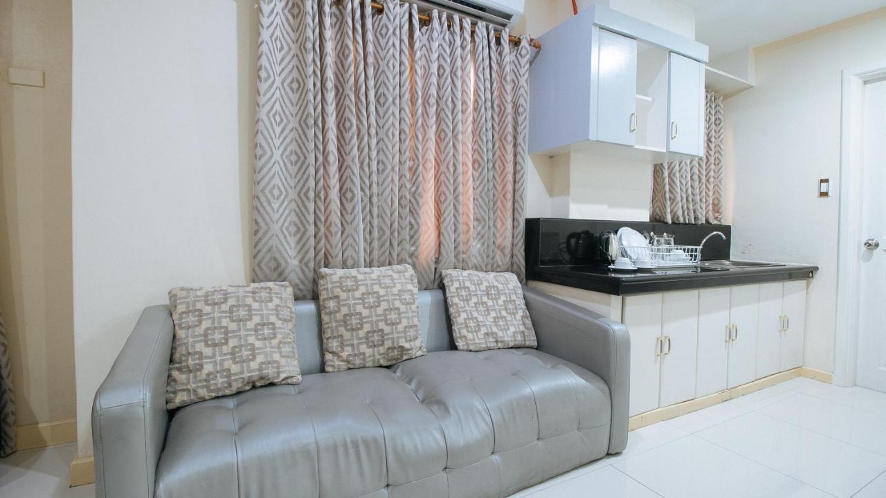 Reddoorz Plus @ Better Living Paranaque Paranaque City Dış mekan fotoğraf