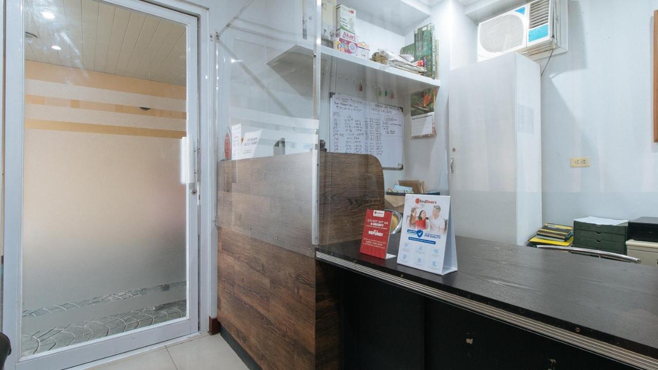 Reddoorz Plus @ Better Living Paranaque Paranaque City Dış mekan fotoğraf