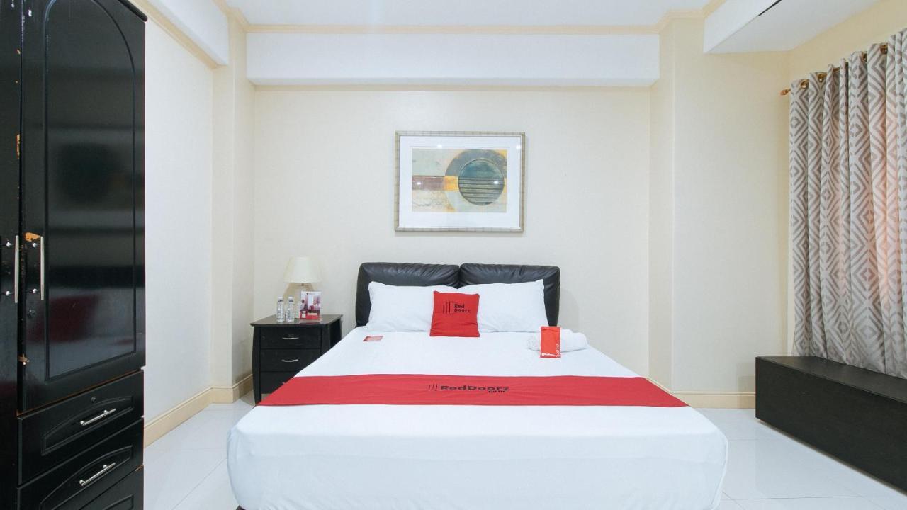 Reddoorz Plus @ Better Living Paranaque Paranaque City Dış mekan fotoğraf