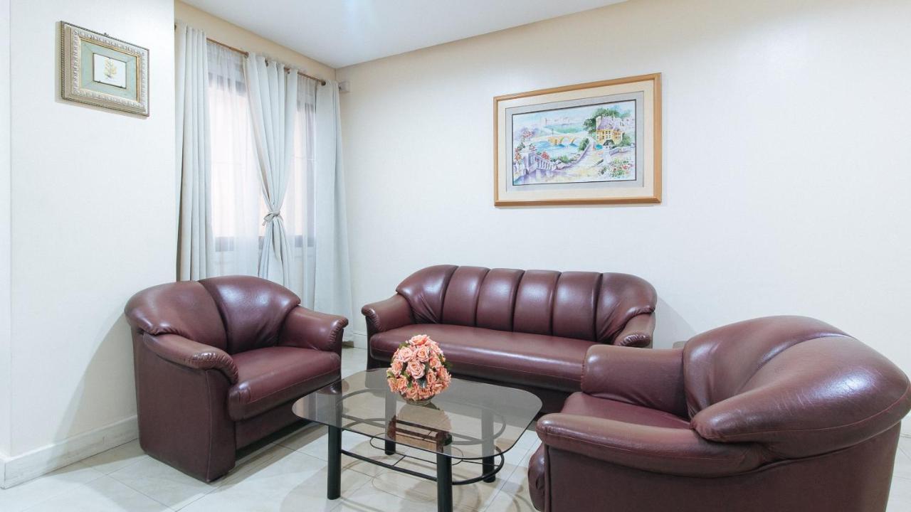 Reddoorz Plus @ Better Living Paranaque Paranaque City Dış mekan fotoğraf