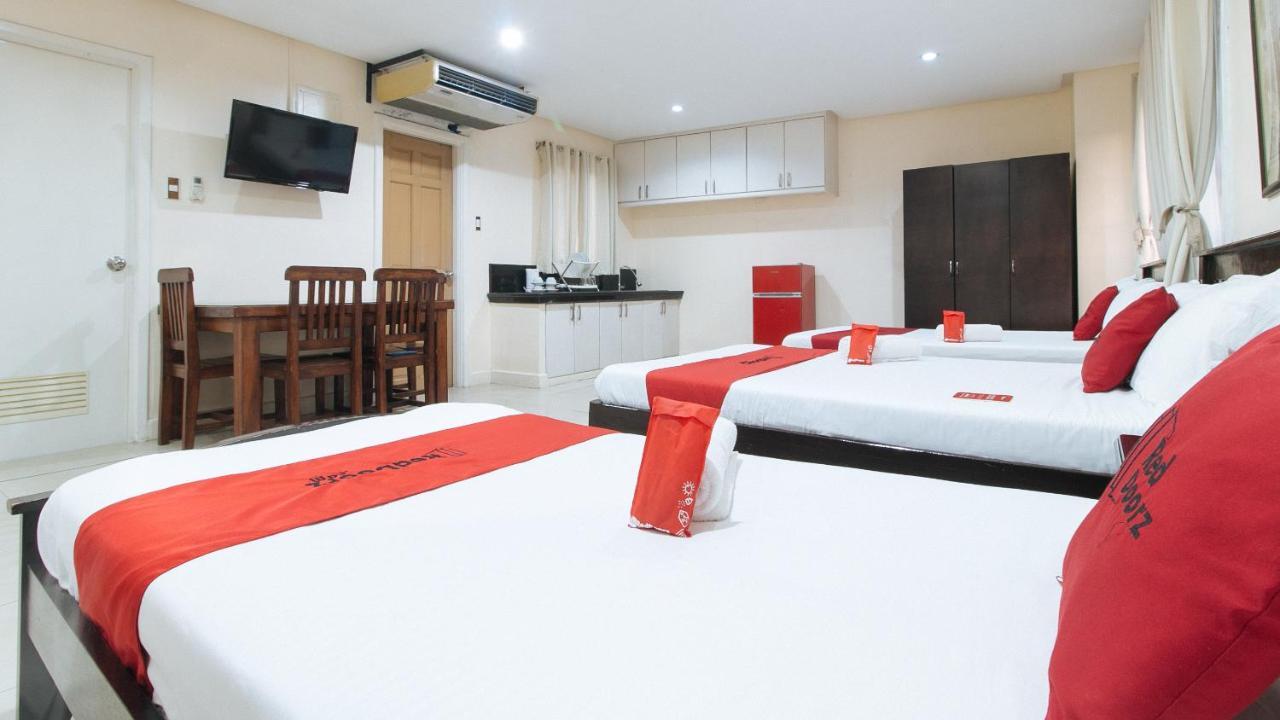 Reddoorz Plus @ Better Living Paranaque Paranaque City Dış mekan fotoğraf