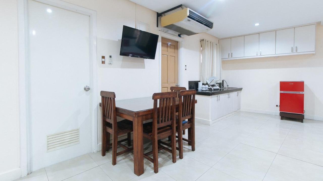 Reddoorz Plus @ Better Living Paranaque Paranaque City Dış mekan fotoğraf