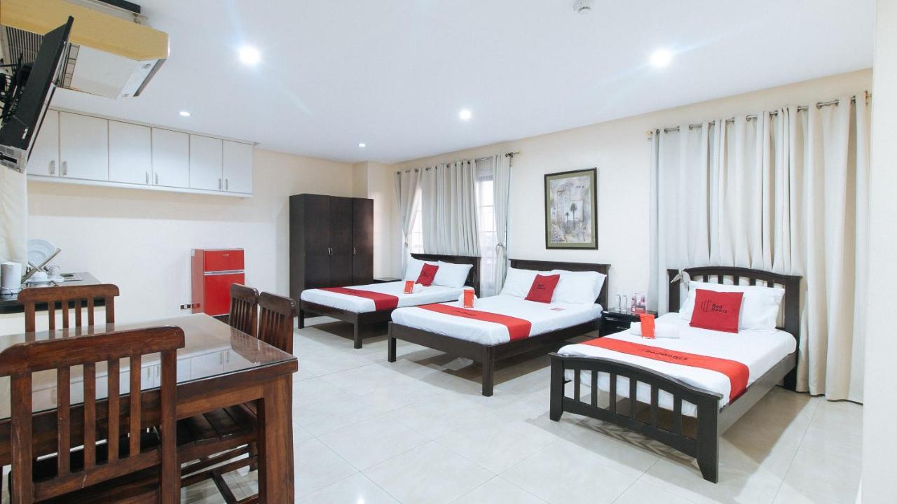 Reddoorz Plus @ Better Living Paranaque Paranaque City Dış mekan fotoğraf