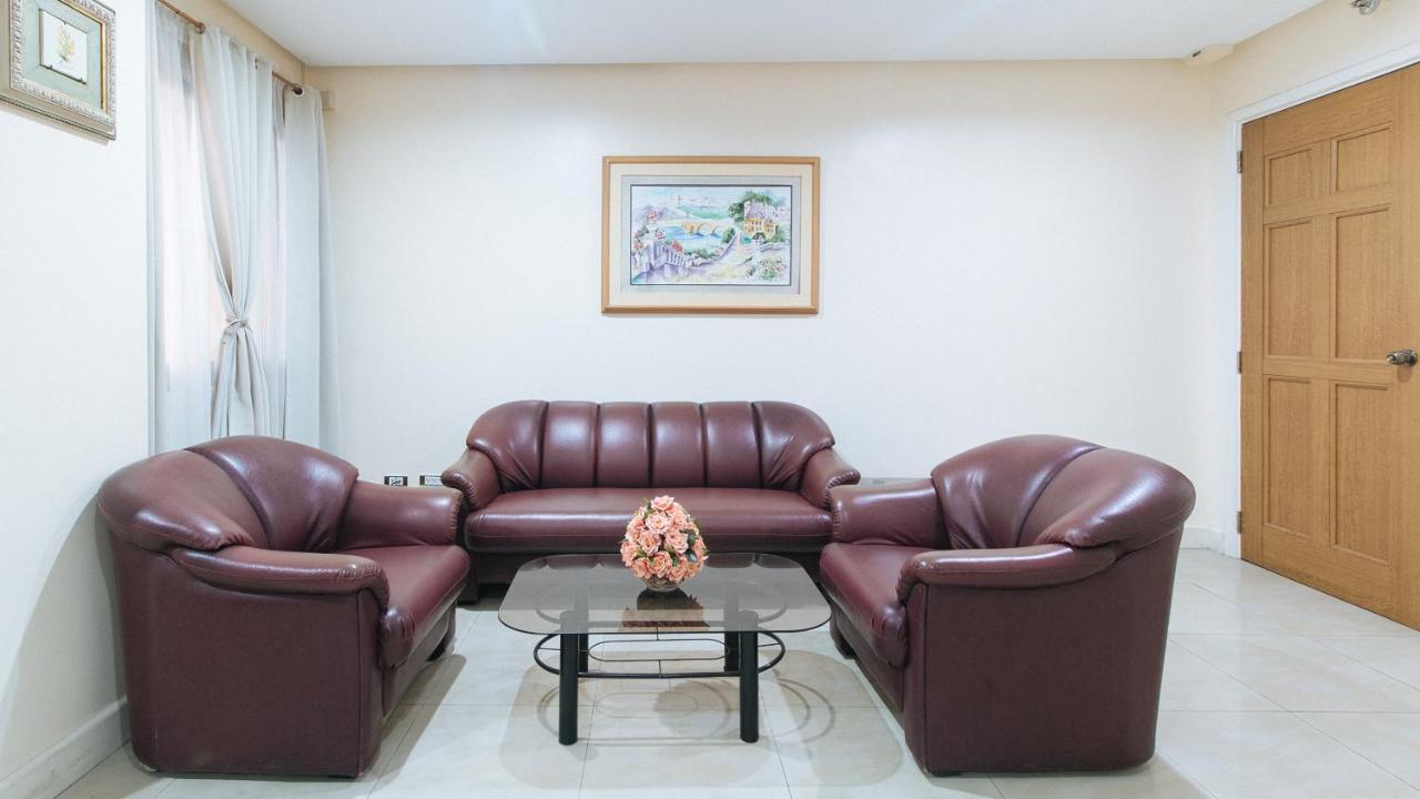 Reddoorz Plus @ Better Living Paranaque Paranaque City Dış mekan fotoğraf